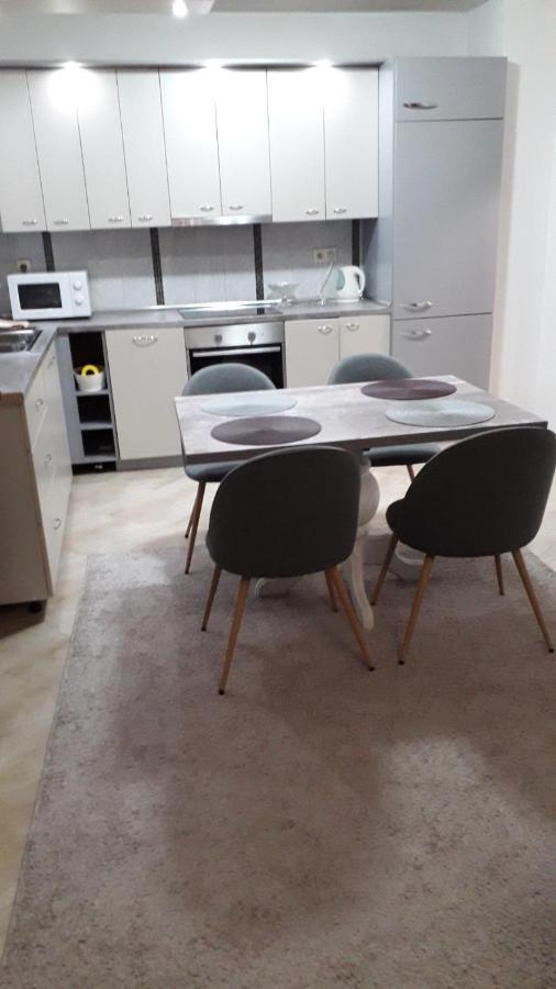 Lili50 Apartment Пловдив Екстериор снимка