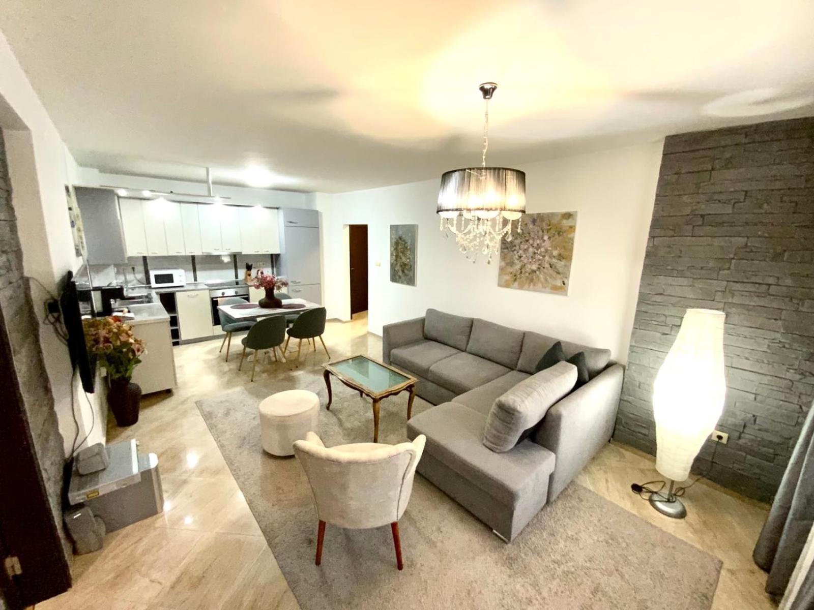 Lili50 Apartment Пловдив Екстериор снимка