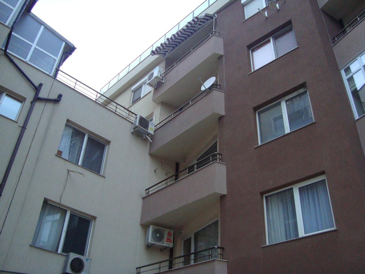 Lili50 Apartment Пловдив Екстериор снимка