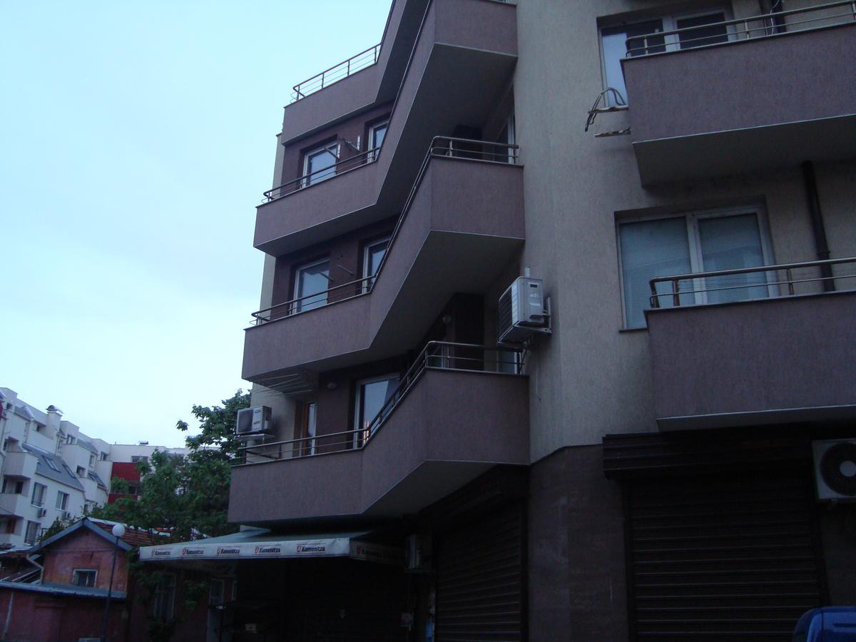 Lili50 Apartment Пловдив Екстериор снимка